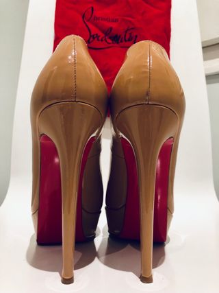 precio de louboutin originales