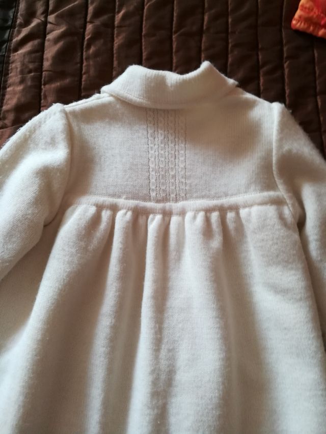 Abrigo de punto bebe 6 meses