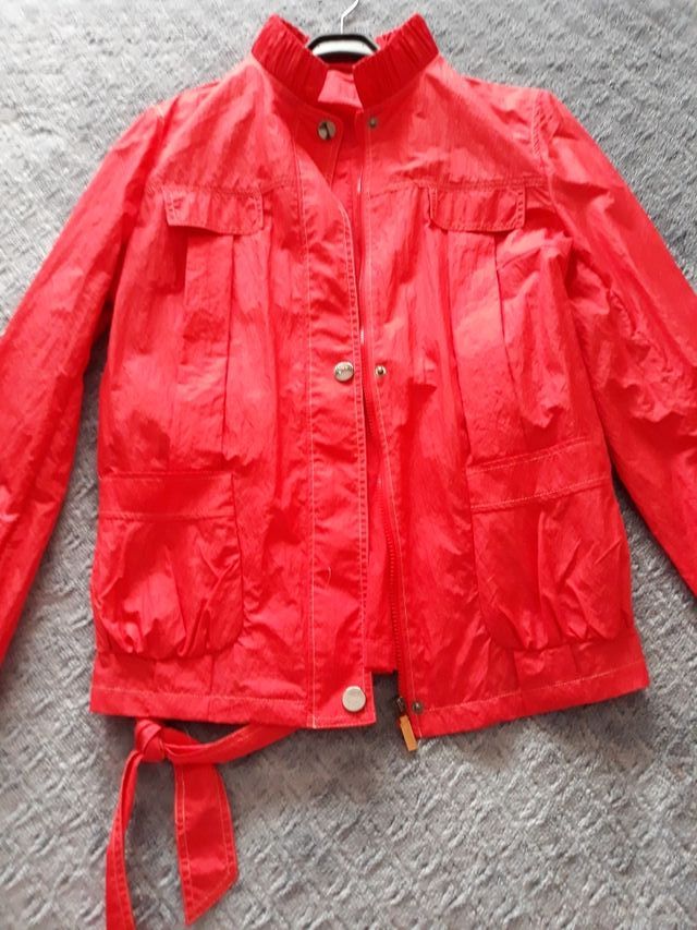 Trench primaveral sin estrenar