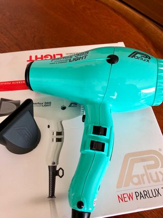 Secador Parlux power light iónico a estrenar de segunda mano por 99 EUR en  Las Rozas de Madrid en WALLAPOP