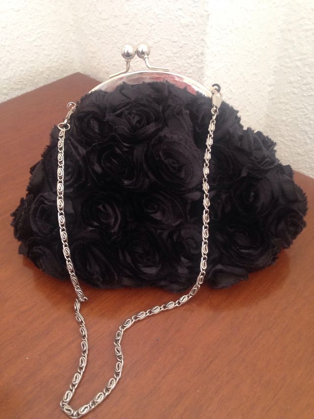 Precioso bolsito de fiesta