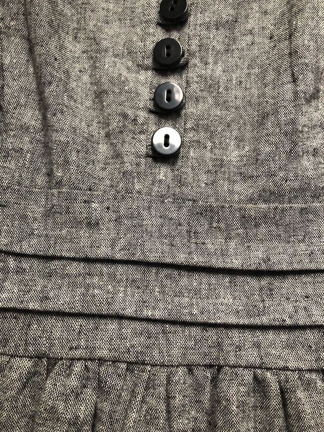 Vestido gris sin mangas. Talla 36