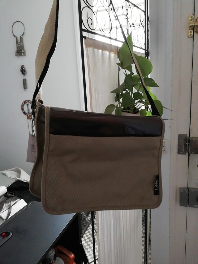 Bolsa/Bandolera Antoni Miro unisex.