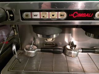 Cafetera La Cimbali M22 de segunda mano por 550 EUR en Trescasas en WALLAPOP