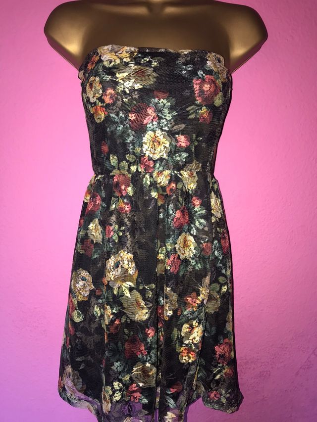 STRADIVARIUS vestido mini floral