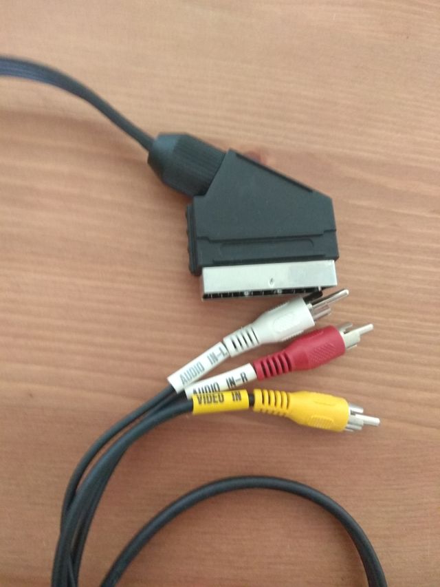 conversor euroconector a 3 cables