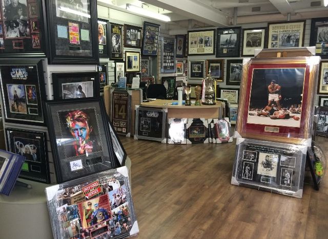 Autógrafos Certificados Militaria,Deporte...