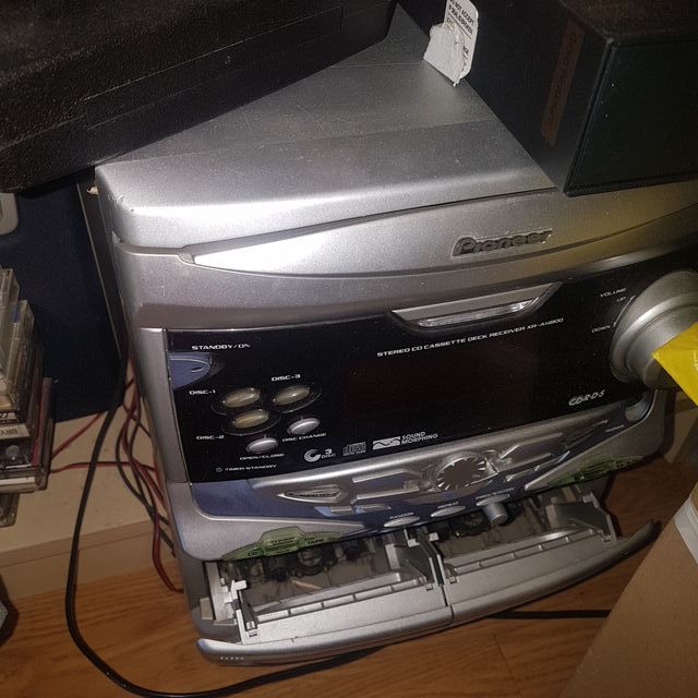 Mini cadena pioneer con altavoces