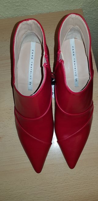 botines rojos zara
