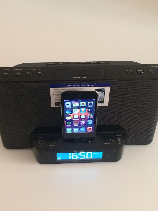 Altavoz Dock Sony. iPod / iPhone / iPad