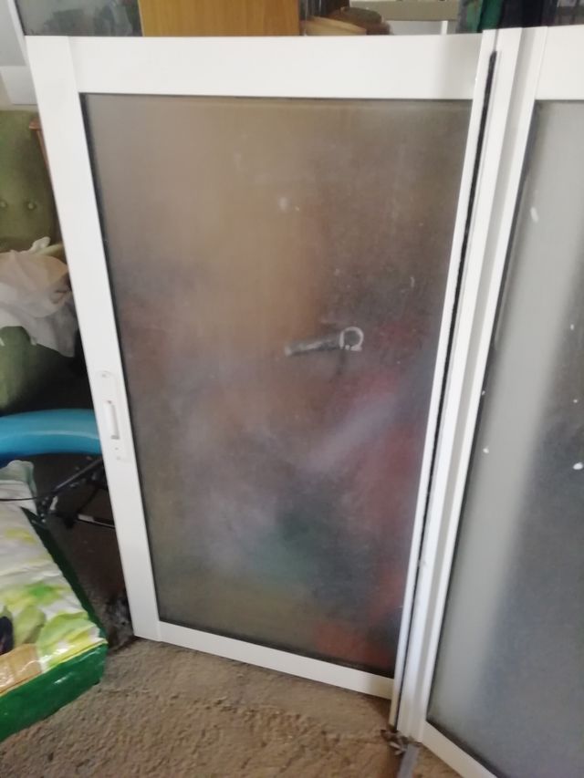 ventana de exterior  nueva  y de buena calidad