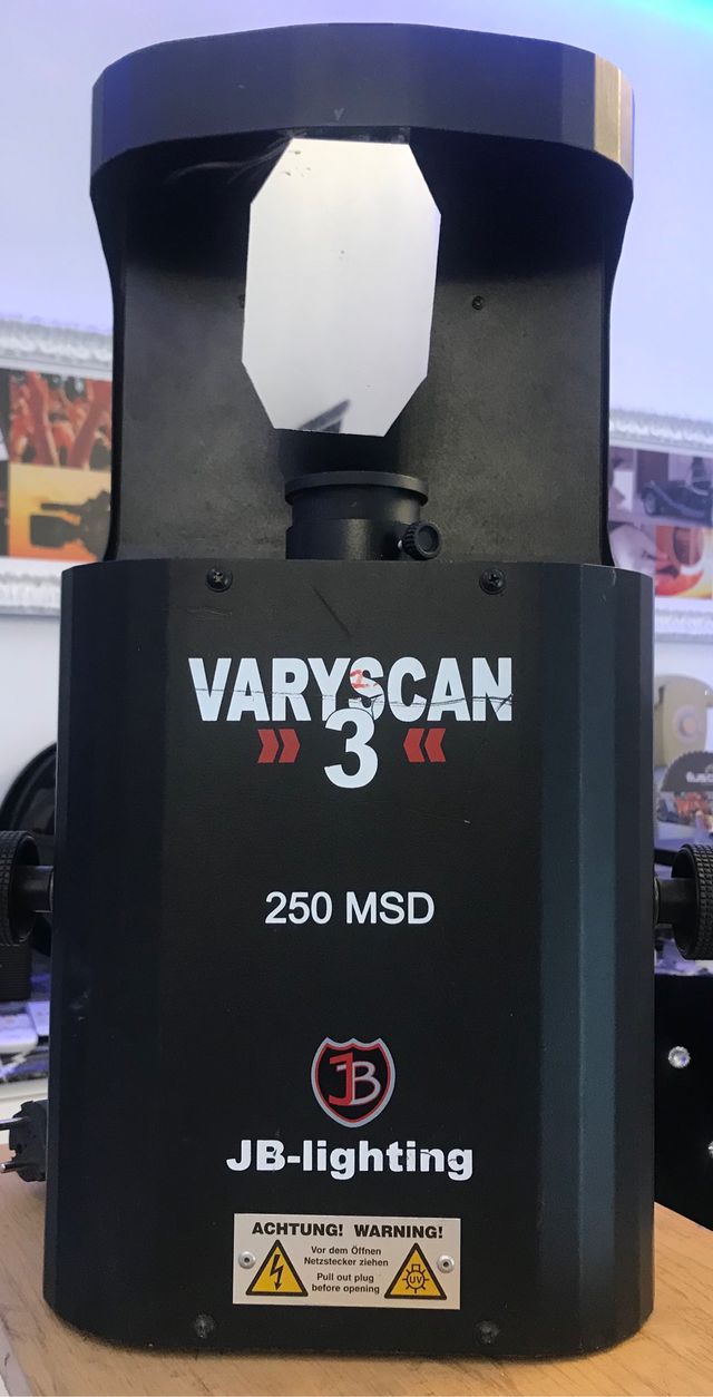 Spettacolare scanner per illuminazione DJ varyscan