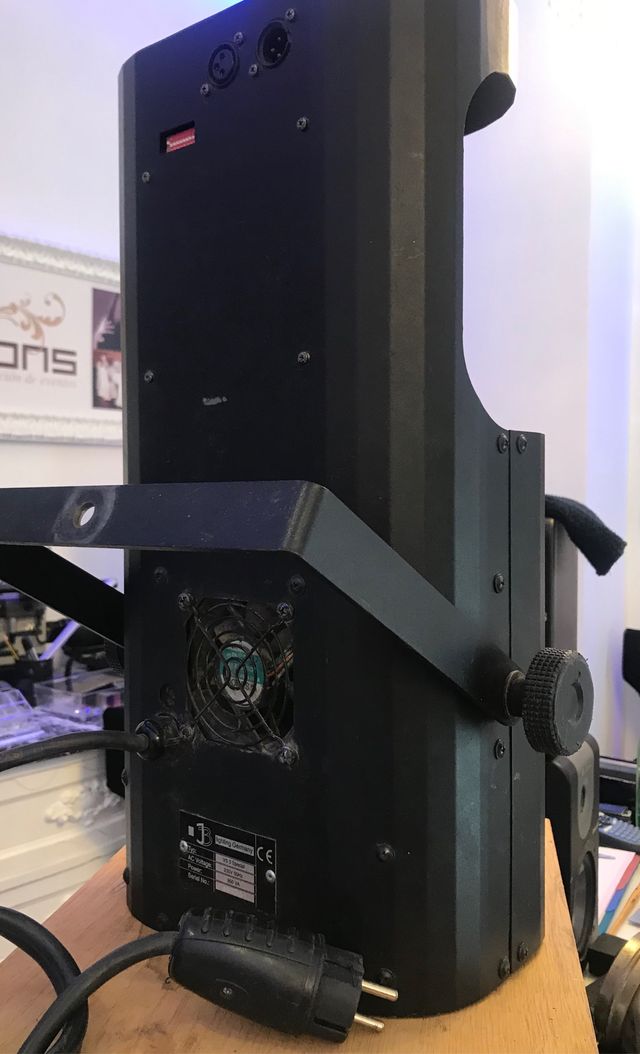 Spettacolare scanner per illuminazione DJ varyscan