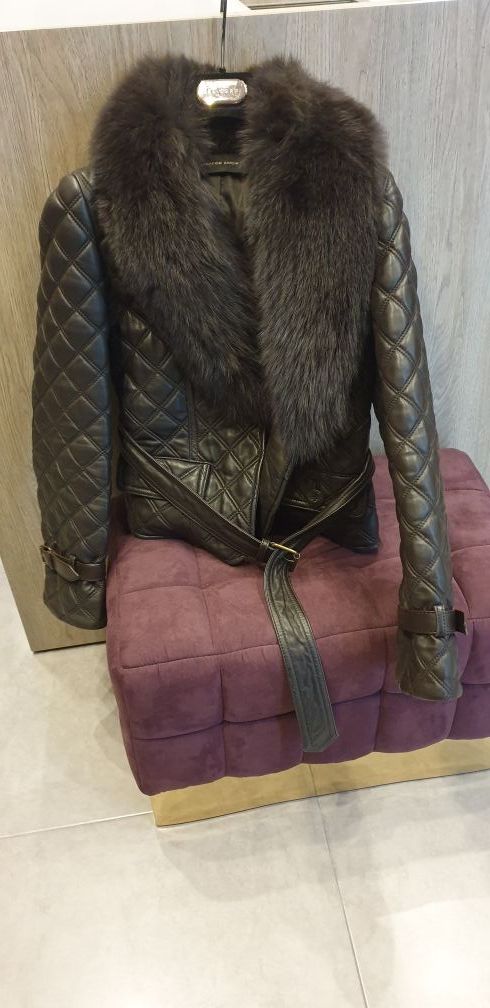 Purificacion Garcia chaqueta piel