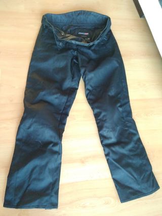 Pantalon de moto LS2 Apparel de segunda mano por 49 EUR en Vitoria-Gasteiz  en WALLAPOP