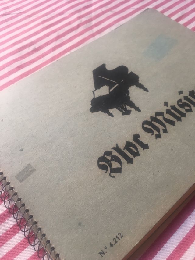 Taccuino musicale e musica Antic Bloc