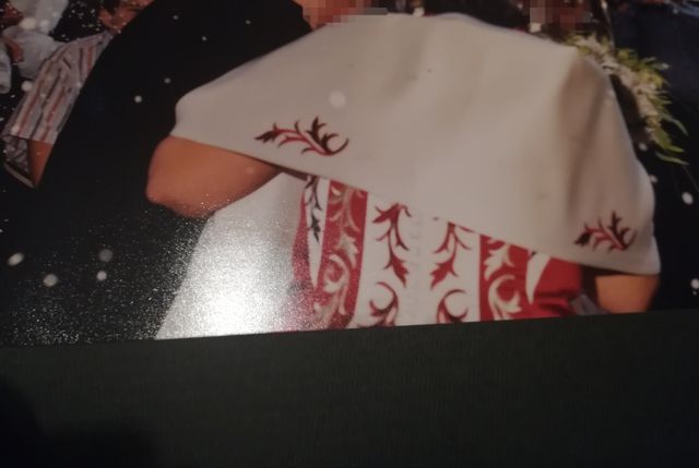 Vendo vestido y foulard de novia