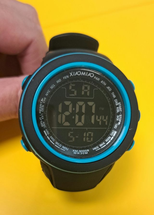 RELOJ DIGITAL