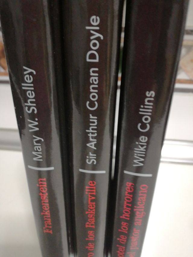 SUSPENSE Y TERROR 3 LIBROS