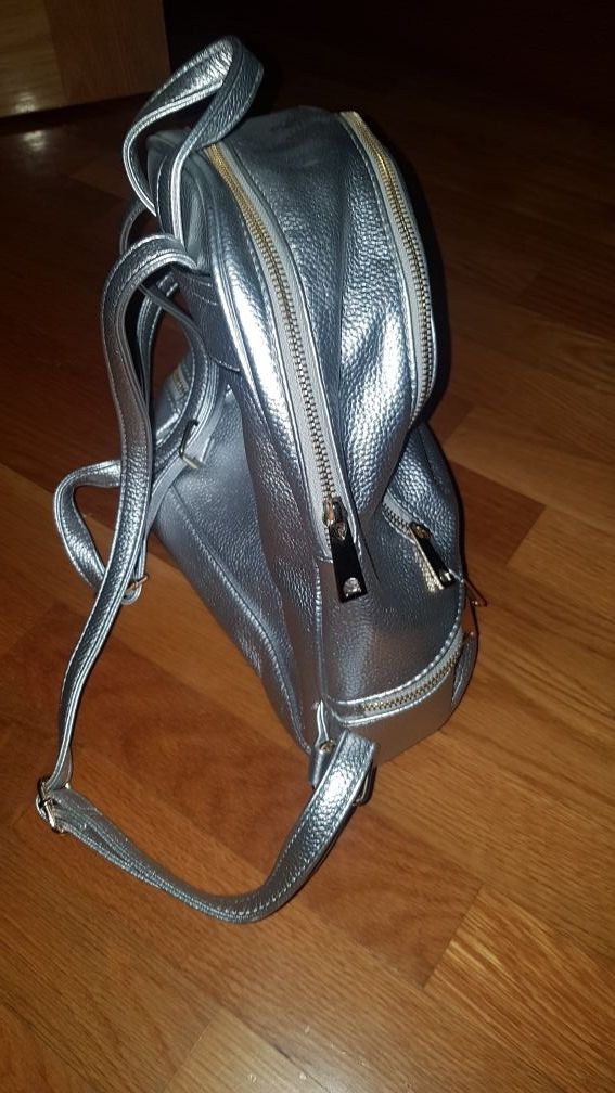 Mochila mujer plata