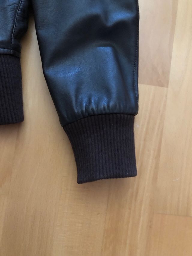 Giacca in pelle marrone scuro