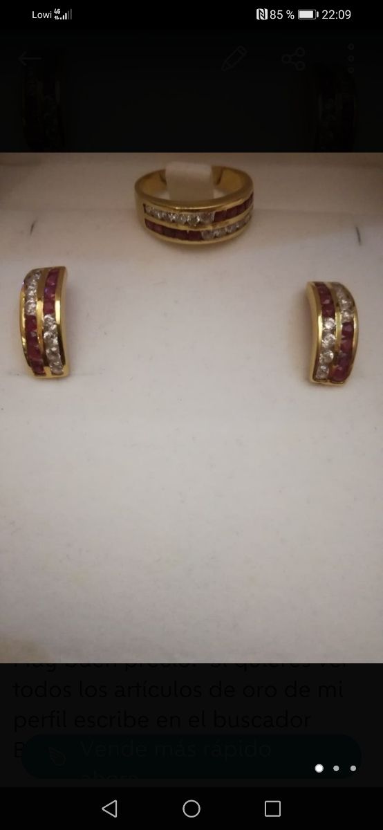 Pendientes y anillo a juego de oro y rubíes