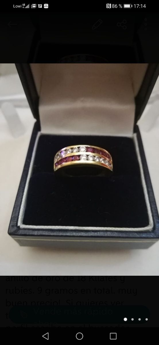 Pendientes y anillo a juego de oro y rubíes