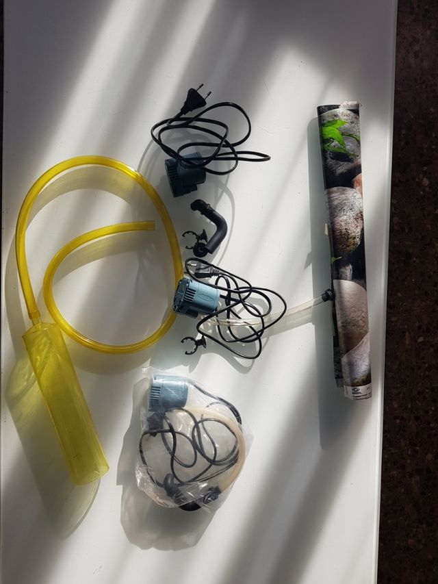 MATERIAL PARA ACUARIOS