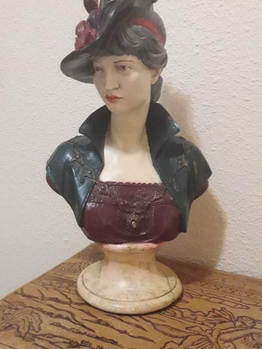 busto de mujer