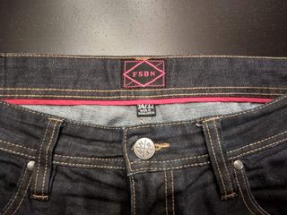 Vaqueros hombre New Yorker de segunda mano por 6 EUR en Zaragoza en WALLAPOP