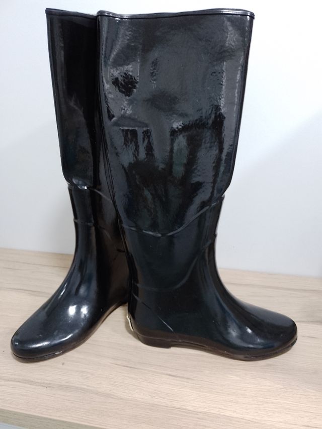 Botas de agua marca Gioseppo