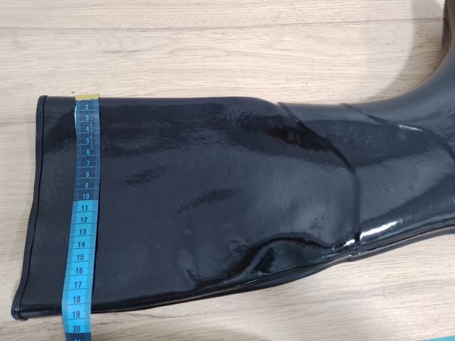 Botas de agua marca Gioseppo