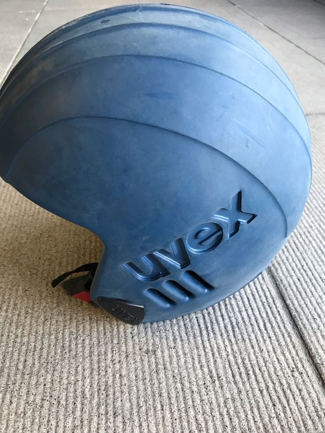 como nuevo Casco multiuso marca Uvex