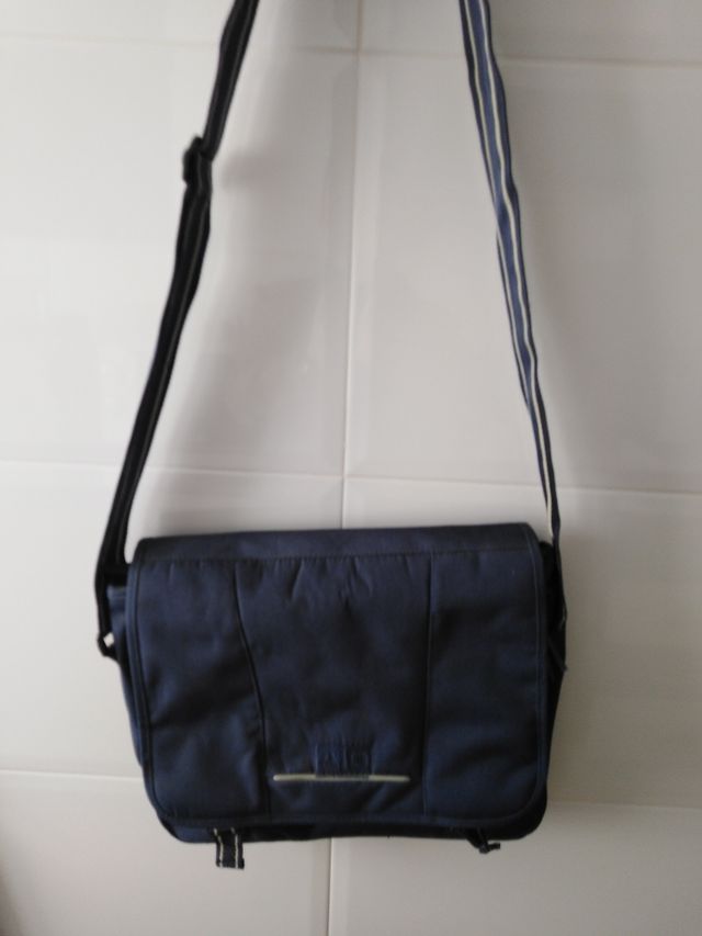 Bandolera PORTADUMENTOS Y PORTATIL