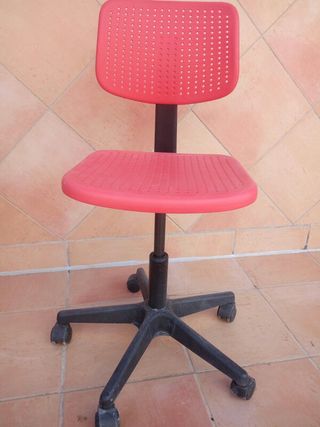 Sillas de oficina infantiles de segunda mano en WALLAPOP Sillas de oficina infantiles de segunda mano en WALLAPOP