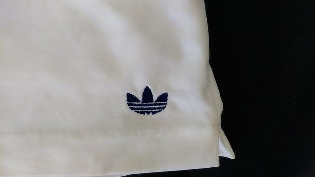 Pantalón corto de deporte Adidas Retro mujer