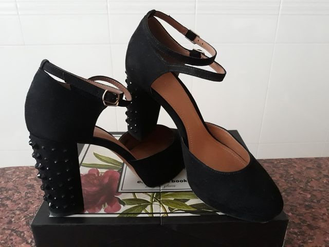 Zapatos de tacon negros