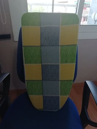 TABLA DE PLANCHAR DE VIAJE de segunda mano por 5 EUR en Cerdanyola del  Vallès en WALLAPOP