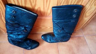 Botas negras marca kangaroos Talla 38 de segunda mano por 10 EUR en San  Martín de Valdeiglesias en WALLAPOP