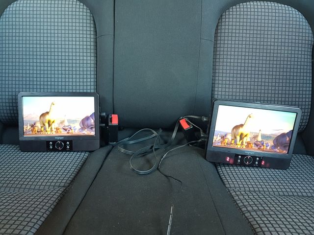 2 pantallas portátiles