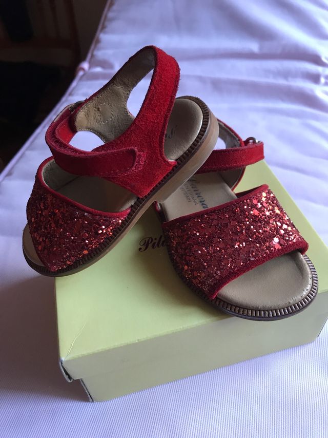 Sandalia niña "Pili Carrera"