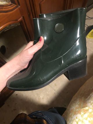 Botas agua bimba y Lola de segunda mano por 20 EUR en Torre del Mar en  WALLAPOP