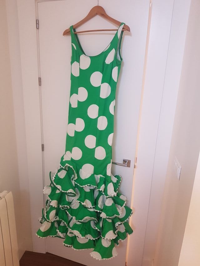 Traje de flamenca talla 40
