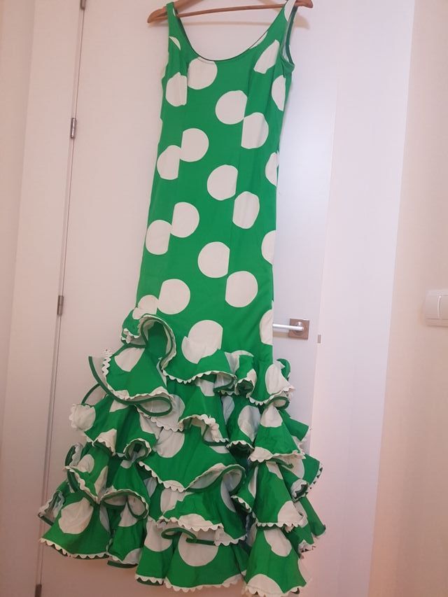 Traje de flamenca talla 40