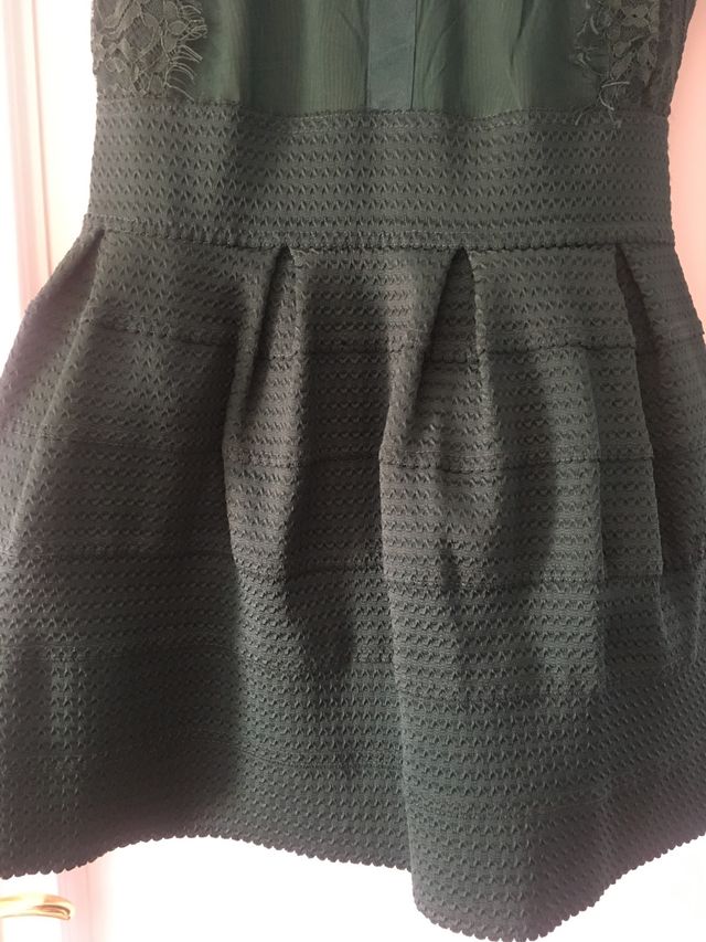 Vestido precioso verde botella