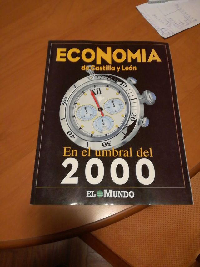 9 REVISTAS DE ARTE Y 1 DE ECONOMÍA