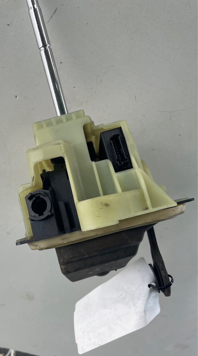 Selector A2112670124 palanca cambios MB