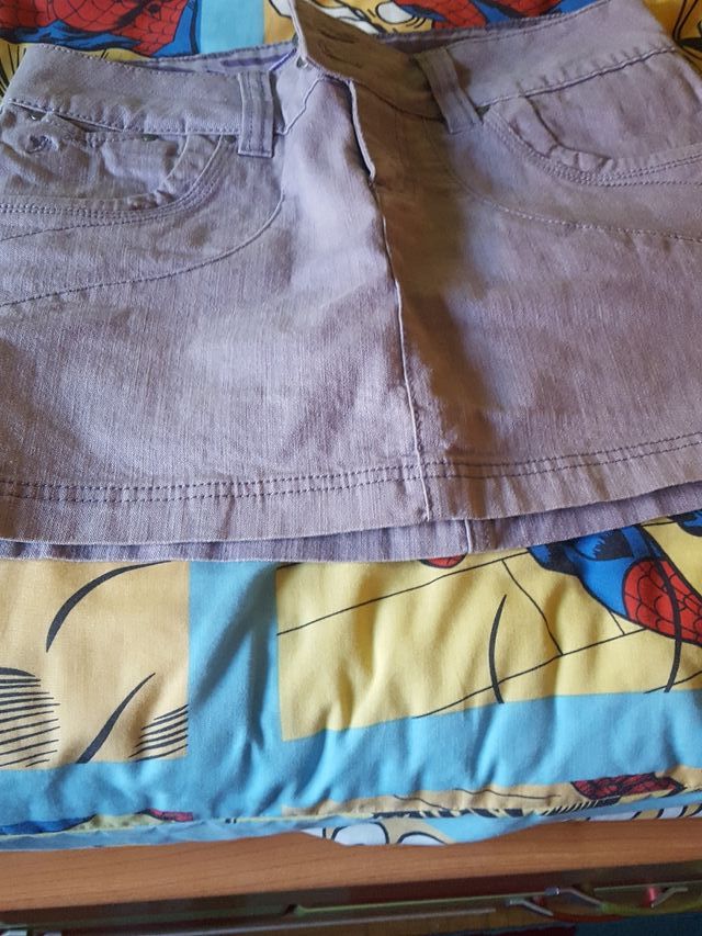 minifalda vakera gris