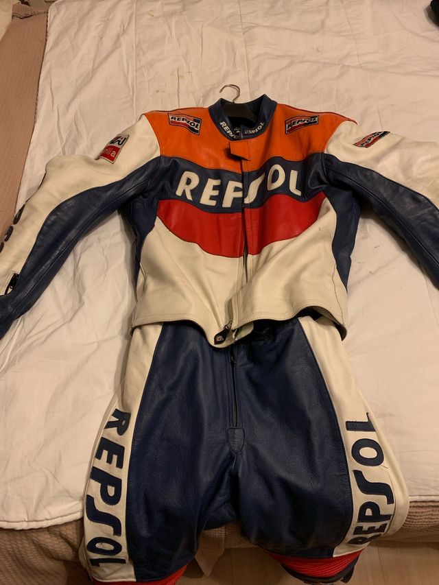 Mono 2 piezas repsol