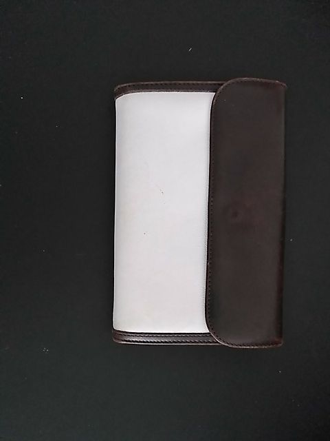 Monedero Guy laroche